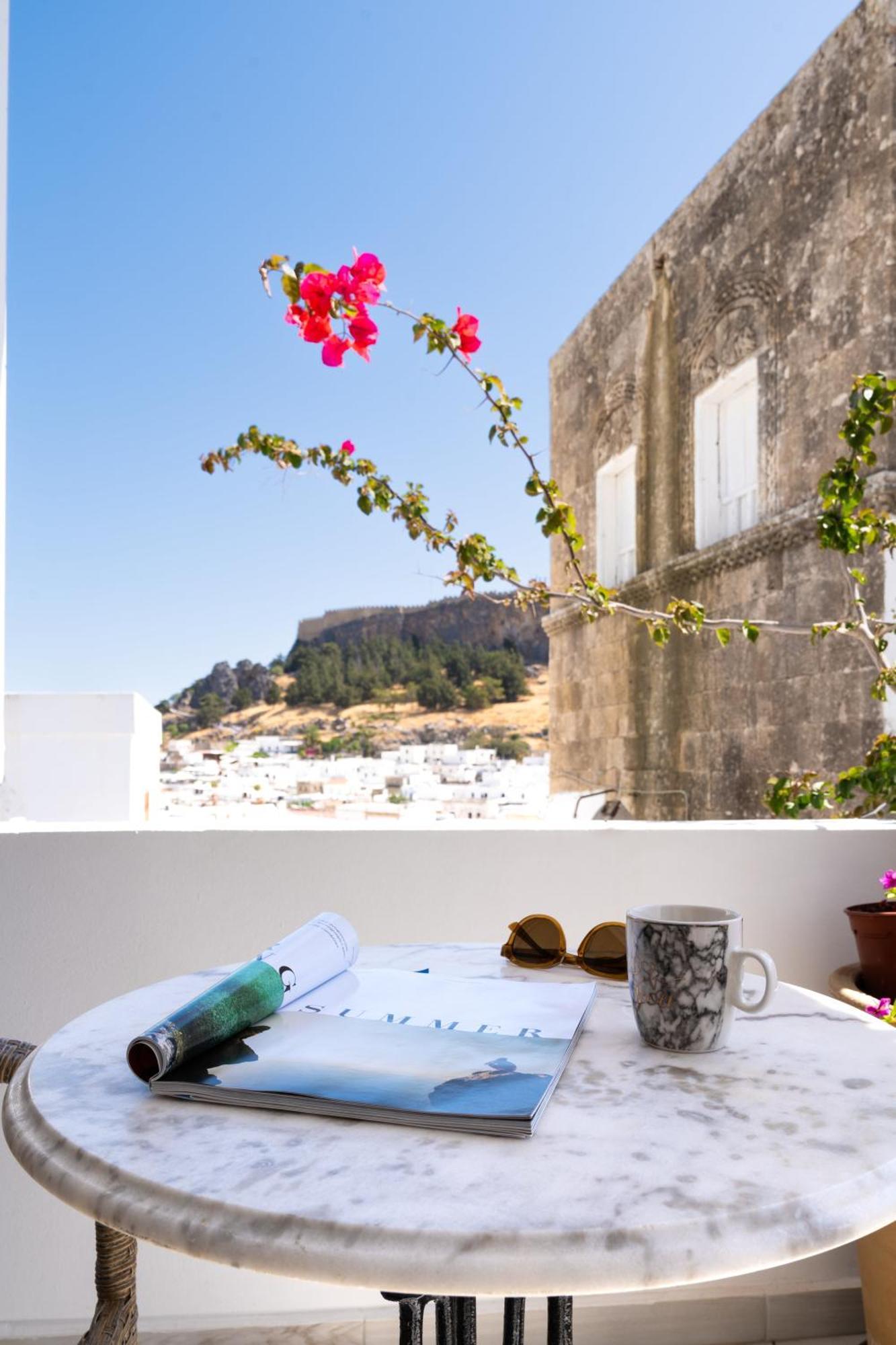 Dafni - * Lindos (Rhodes)