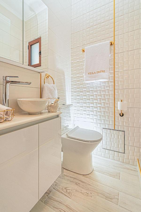 Villa Dafni - *